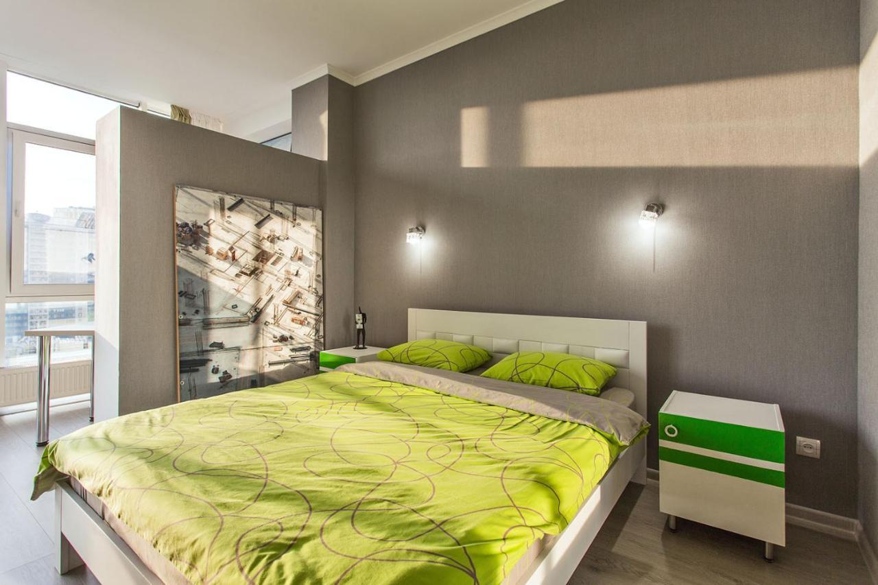 Gagarin Plaza Apartment 70 Square Metres On 12Th Floor Odesa Exterior foto