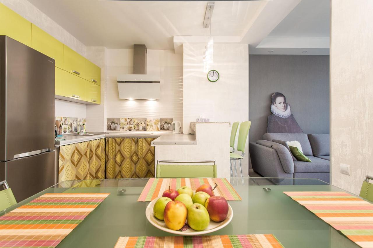 Gagarin Plaza Apartment 70 Square Metres On 12Th Floor Odesa Exterior foto